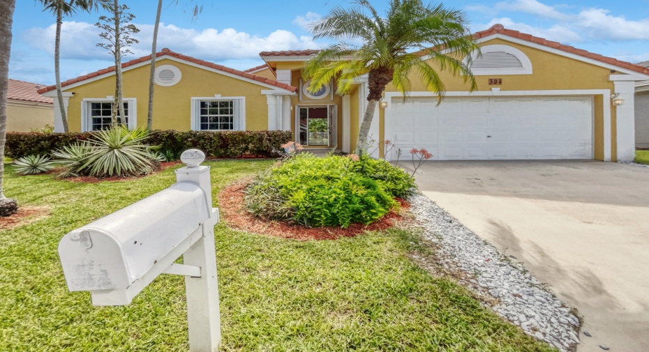 304 NW 47th Avenue, Deerfield Beach, Florida 33442, 3 Bedrooms Bedrooms, ,2 BathroomsBathrooms,Single Family,For Sale,47th,RX-11005397
