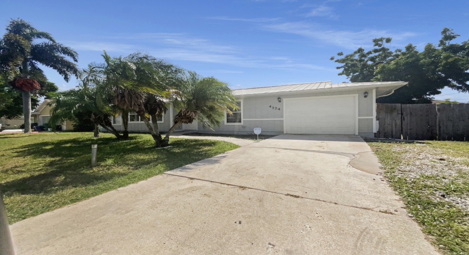 4174 SW Endicott Street, Port Saint Lucie, Florida 34953, 3 Bedrooms Bedrooms, ,2 BathroomsBathrooms,Single Family,For Sale,Endicott,RX-11005541