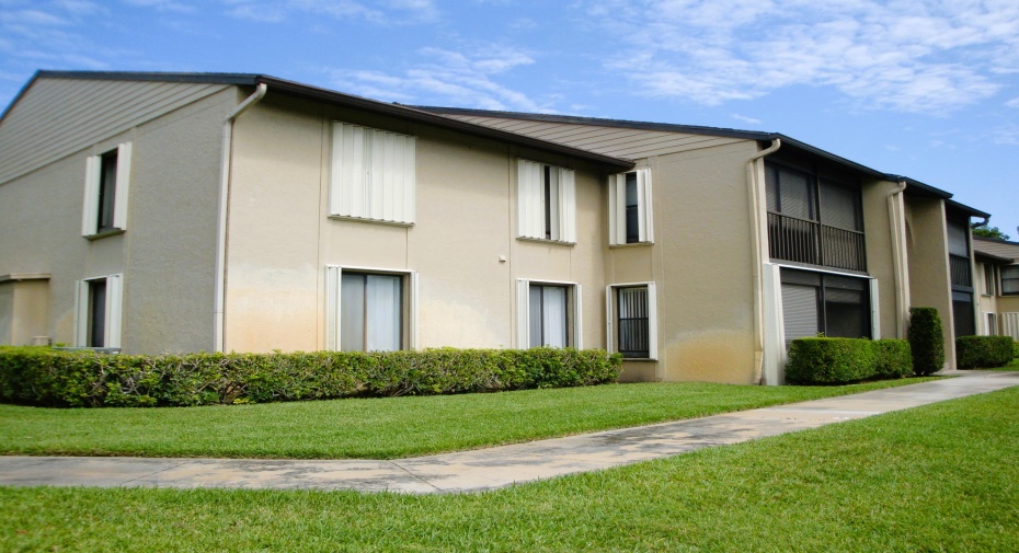724 Sunny Pine Way Unit G1, Greenacres, Florida 33415, 2 Bedrooms Bedrooms, ,2 BathroomsBathrooms,Residential Lease,For Rent,Sunny Pine,1,RX-11005576