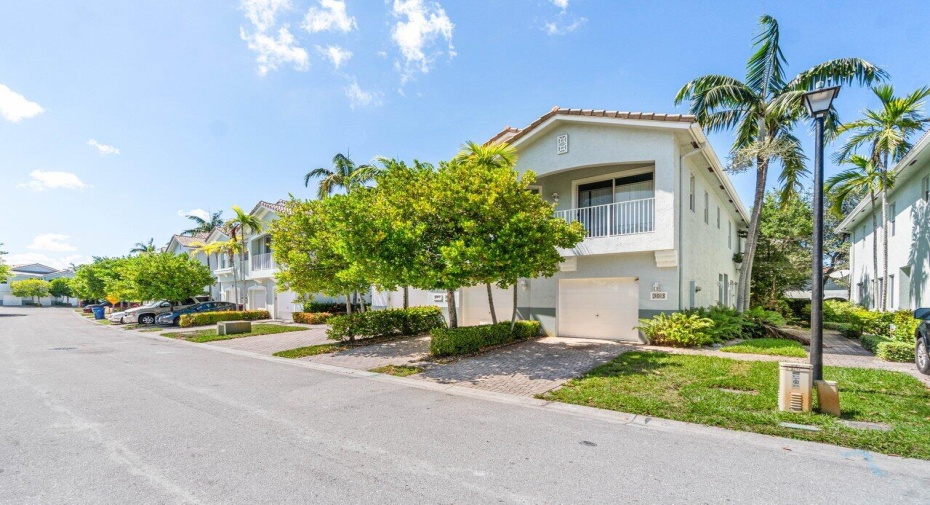 3013 Laurel Ridge Circle, Riviera Beach, Florida 33404, 2 Bedrooms Bedrooms, ,2 BathroomsBathrooms,Townhouse,For Sale,Laurel Ridge,RX-11005581