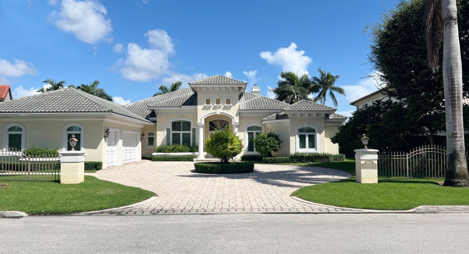257 Royal Palm Way, Boca Raton, Florida 33432, 5 Bedrooms Bedrooms, ,6 BathroomsBathrooms,Residential Lease,For Rent,Royal Palm,RX-11005748