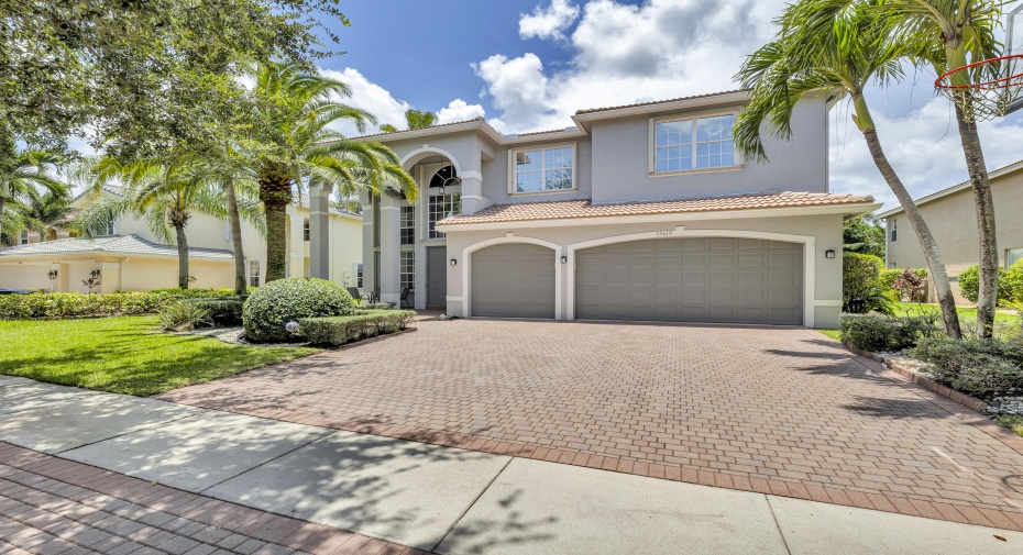 15619 Messina Isle Court, Delray Beach, Florida 33446, 6 Bedrooms Bedrooms, ,4 BathroomsBathrooms,Single Family,For Sale,Messina Isle,RX-11005916