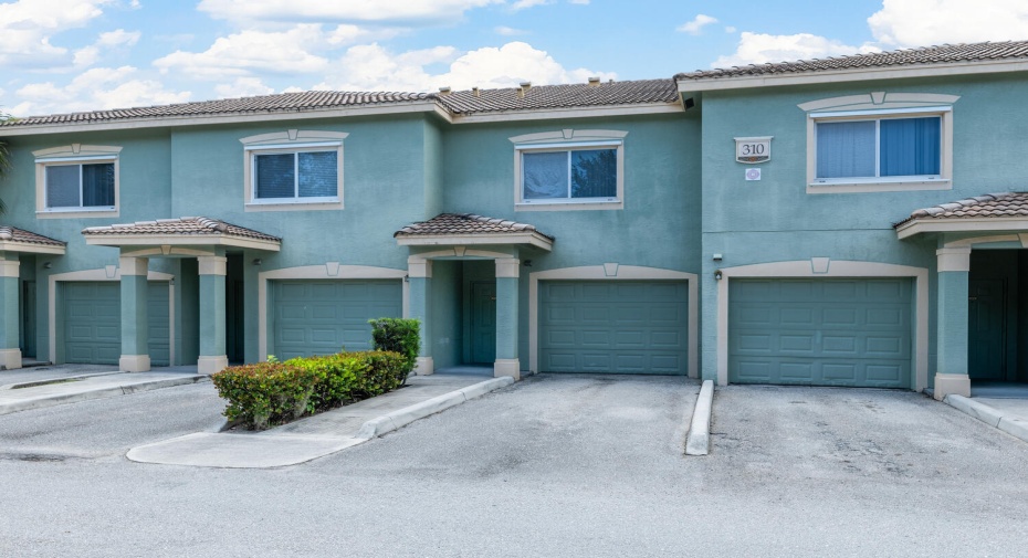 310 Crestwood Circle Unit 102, Royal Palm Beach, Florida 33411, 2 Bedrooms Bedrooms, ,2 BathroomsBathrooms,Residential Lease,For Rent,Crestwood,1,RX-11006174