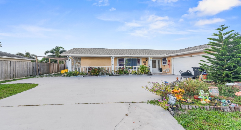 2044 SW Idaho Lane, Port Saint Lucie, Florida 34953, 3 Bedrooms Bedrooms, ,2 BathroomsBathrooms,Single Family,For Sale,Idaho,RX-11006211