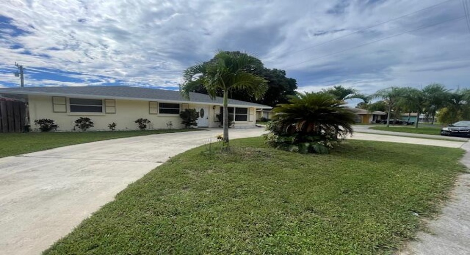 9482 N Military Trail, Palm Beach Gardens, Florida 33410, 3 Bedrooms Bedrooms, ,2 BathroomsBathrooms,Residential Lease,For Rent,Military,1,RX-11001256