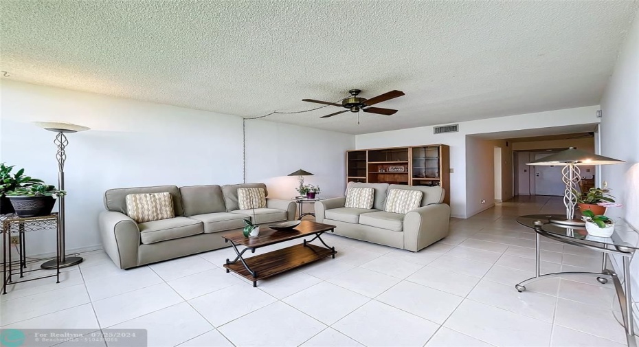 Family room with ceiling fan