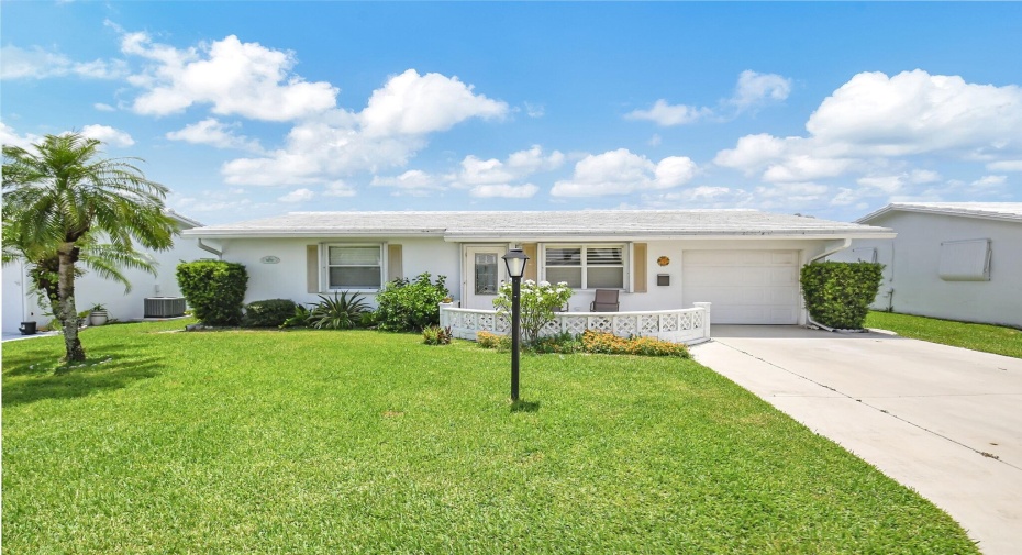 906 SW 5th Court, Boynton Beach, Florida 33426, 2 Bedrooms Bedrooms, ,2 BathroomsBathrooms,Single Family,For Sale,5th,RX-11006269