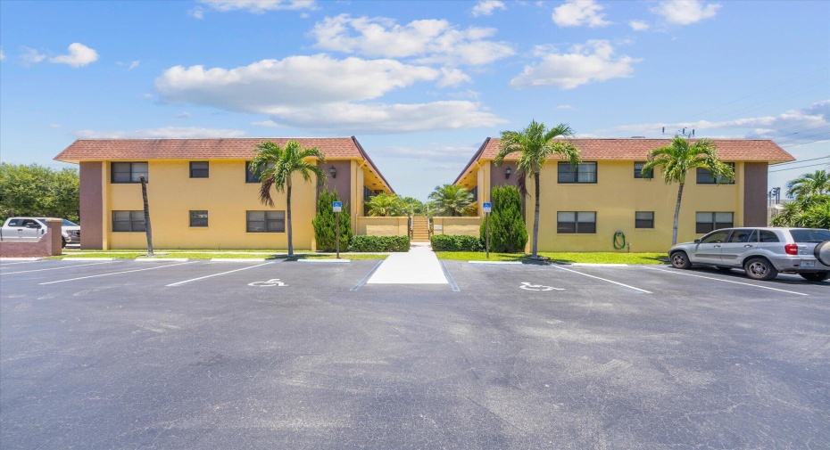 120 N M Street Unit M, Lake Worth Beach, Florida 33460, 2 Bedrooms Bedrooms, ,2 BathroomsBathrooms,Condominium,For Sale,M,2,RX-11006314