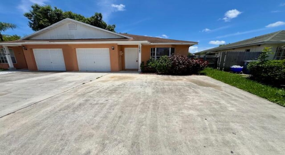 10383 Boynton Place Circle, Boynton Beach, Florida 33437, 2 Bedrooms Bedrooms, ,1 BathroomBathrooms,Residential Lease,For Rent,Boynton Place,RX-11006538