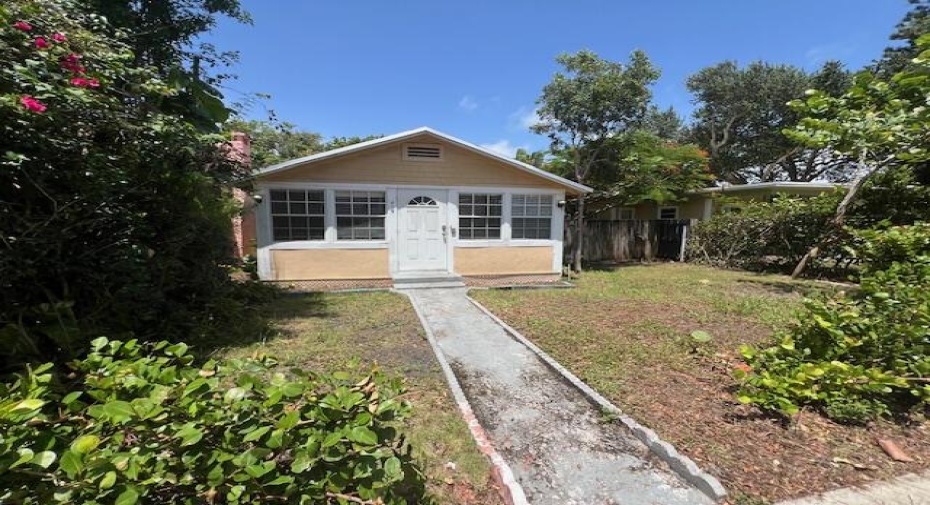 419 S L Street, Lake Worth Beach, Florida 33460, 2 Bedrooms Bedrooms, ,1 BathroomBathrooms,Single Family,For Sale,L,RX-11006570