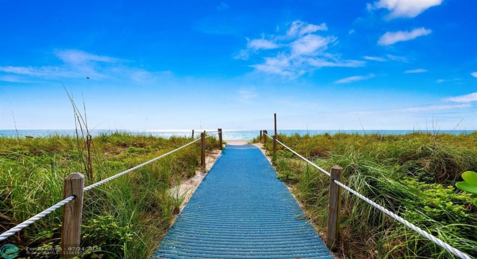 Common Areas & Beach