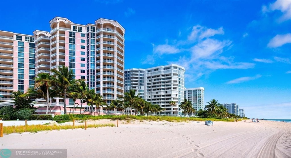 Common Areas & Beach