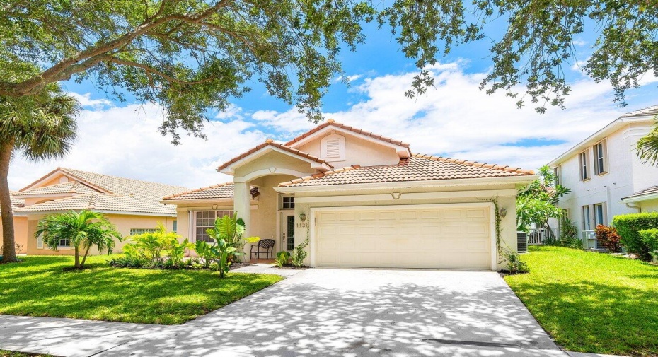 1131 Delray Lakes Drive, Delray Beach, Florida 33444, 3 Bedrooms Bedrooms, ,2 BathroomsBathrooms,Single Family,For Sale,Delray Lakes,RX-11002996