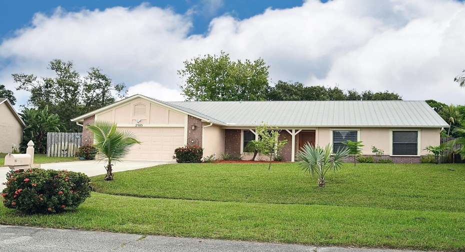 2485 SE Tracy Avenue, Port Saint Lucie, Florida 34952, 3 Bedrooms Bedrooms, ,2 BathroomsBathrooms,Single Family,For Sale,Tracy,RX-11004772