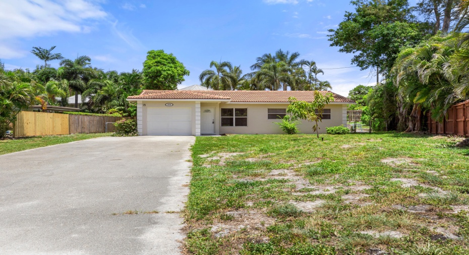 215 NW 35th Street, Boca Raton, Florida 33431, 3 Bedrooms Bedrooms, ,2 BathroomsBathrooms,Single Family,For Sale,35th,RX-11005065
