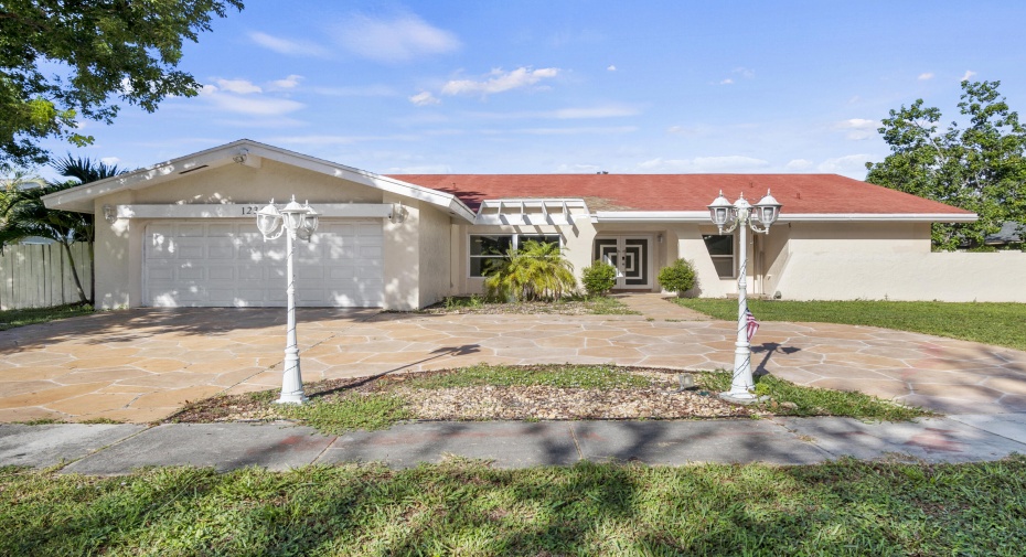 12362 Sawgrass Court, Wellington, Florida 33414, 5 Bedrooms Bedrooms, ,4 BathroomsBathrooms,Residential Lease,For Rent,Sawgrass,RX-11006723