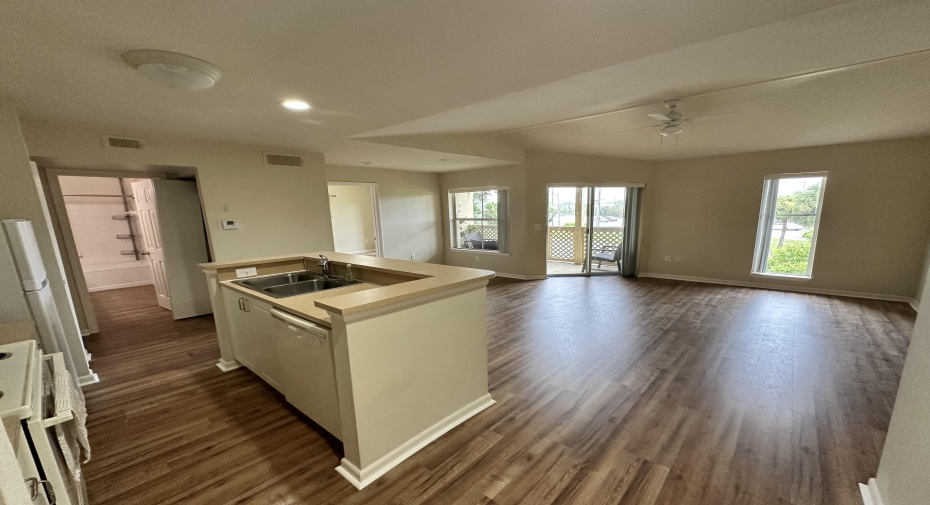 4863 Via Palm Lakes Unit 811, West Palm Beach, Florida 33417, 1 Bedroom Bedrooms, ,1 BathroomBathrooms,Residential Lease,For Rent,Via Palm,2,RX-11006744