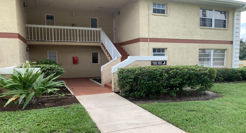 1542 SE Royal Green Circle Unit 104, Port Saint Lucie, Florida 34952, 2 Bedrooms Bedrooms, ,2 BathroomsBathrooms,Residential Lease,For Rent,Royal Green,1,RX-11006789