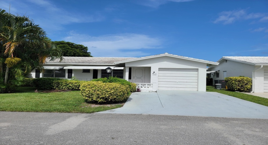 1308 SW 23rd Street, Boynton Beach, Florida 33426, 2 Bedrooms Bedrooms, ,2 BathroomsBathrooms,Residential Lease,For Rent,23rd,RX-11006868