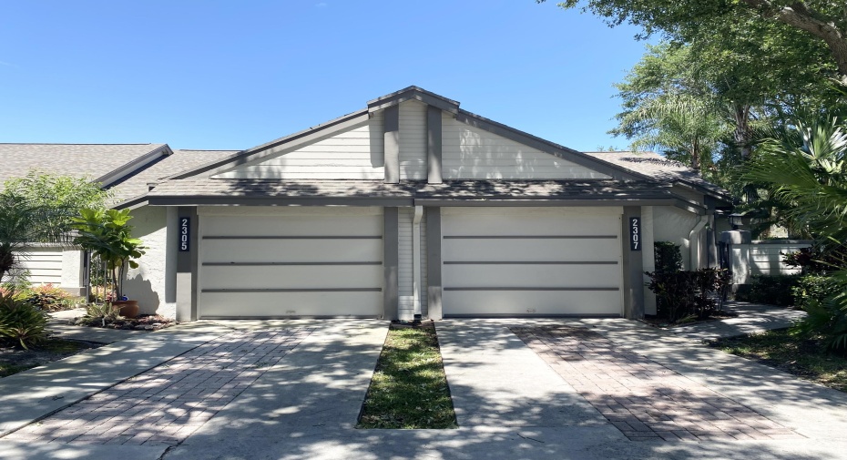 2307 Landings Boulevard, Greenacres, Florida 33413, 2 Bedrooms Bedrooms, ,2 BathroomsBathrooms,Townhouse,For Sale,Landings,RX-11006941