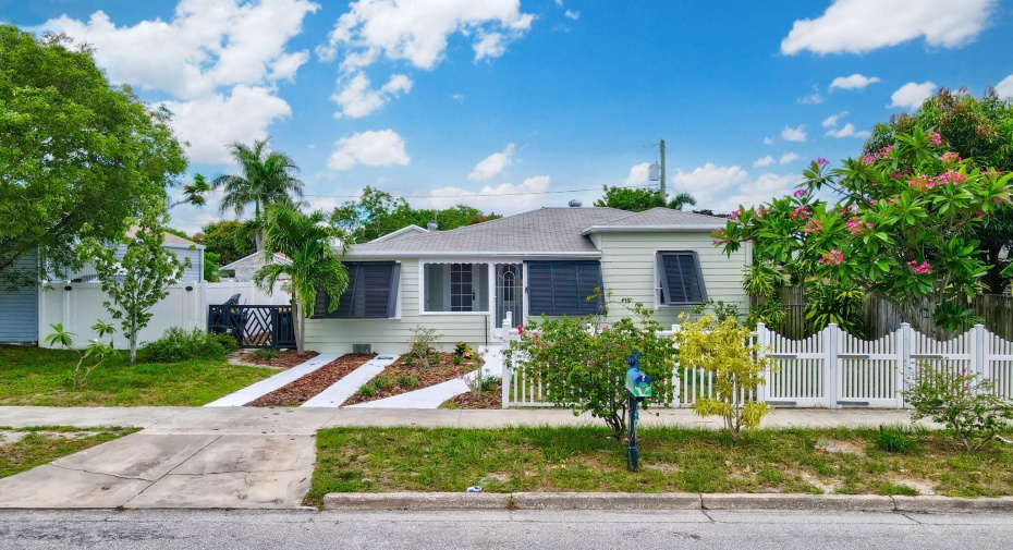 1408 Crestwood Boulevard, Lake Worth Beach, Florida 33460, 3 Bedrooms Bedrooms, ,2 BathroomsBathrooms,Single Family,For Sale,Crestwood,RX-11001210