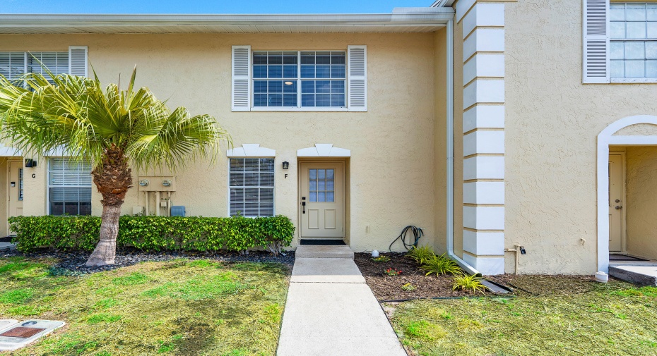 210 Foxtail Drive Unit Apt F, Greenacres, Florida 33415, 2 Bedrooms Bedrooms, ,2 BathroomsBathrooms,Townhouse,For Sale,Foxtail Drive,RX-10988206