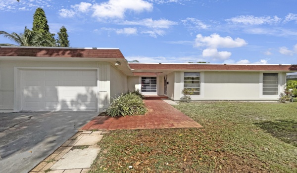 6301 NW 71st Avenue, Tamarac, Florida 33321, 3 Bedrooms Bedrooms, ,2 BathroomsBathrooms,Single Family,For Sale,71st,RX-11007009