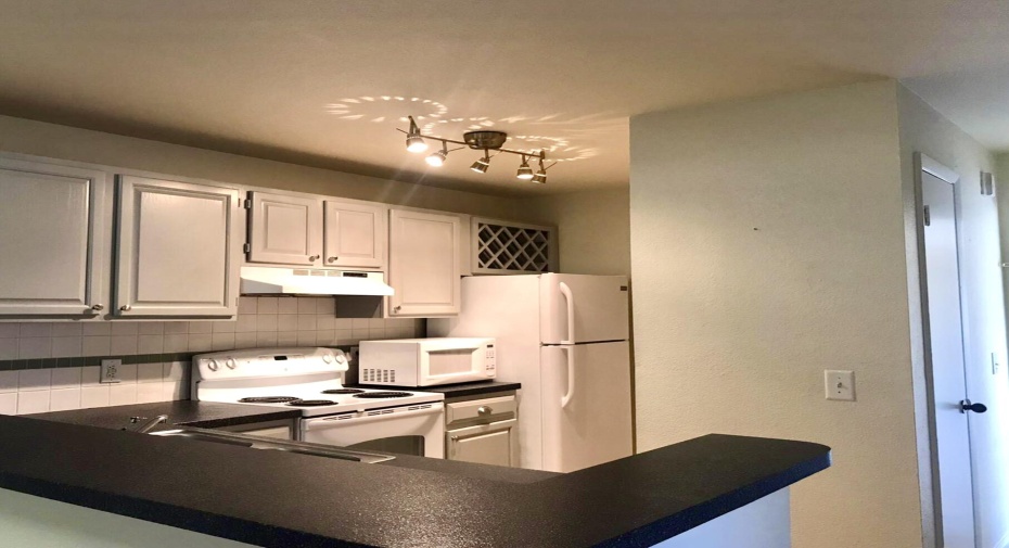 1725 Palm Cove Boulevard Unit 2-308, Delray Beach, Florida 33445, 2 Bedrooms Bedrooms, ,1 BathroomBathrooms,Condominium,For Sale,Palm Cove,3,RX-11007062