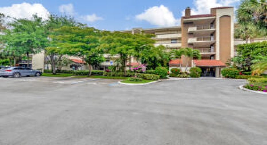 955 Egret Circle Unit B205, Delray Beach, Florida 33444, 2 Bedrooms Bedrooms, ,2 BathroomsBathrooms,Residential Lease,For Rent,Egret,2,RX-11007061