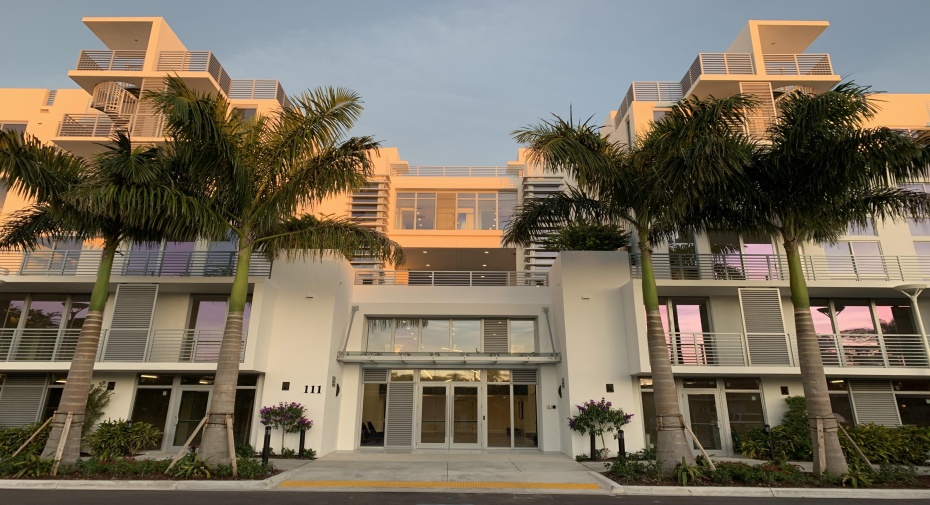 111 SE 1st Avenue Unit 220, Delray Beach, Florida 33444, 2 Bedrooms Bedrooms, ,2 BathroomsBathrooms,Residential Lease,For Rent,1st,2,RX-11007162
