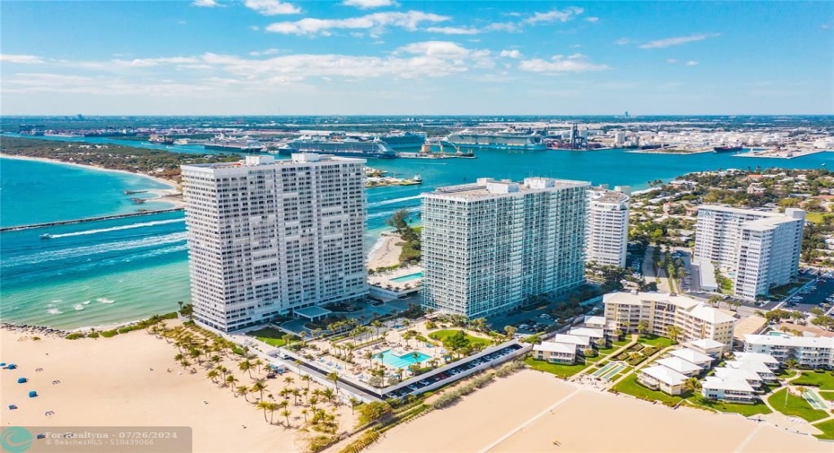 Aerial View of Atlantic Towers and Luxurious Surroundings neighborhood