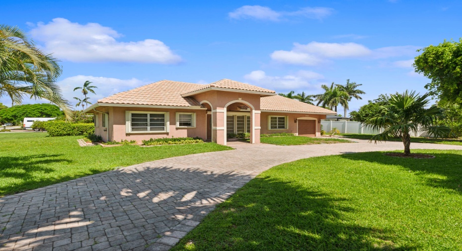 541 SE 15th Avenue, Deerfield Beach, Florida 33441, 3 Bedrooms Bedrooms, ,2 BathroomsBathrooms,Single Family,For Sale,15th,RX-11007157