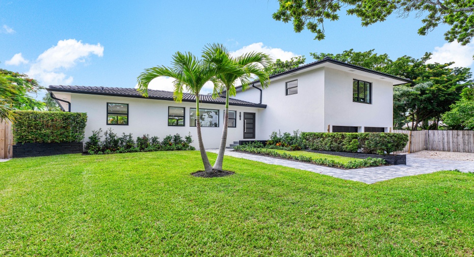 2402 Seacrest Boulevard, Delray Beach, Florida 33444, 4 Bedrooms Bedrooms, ,4 BathroomsBathrooms,Single Family,For Sale,Seacrest,RX-11007471