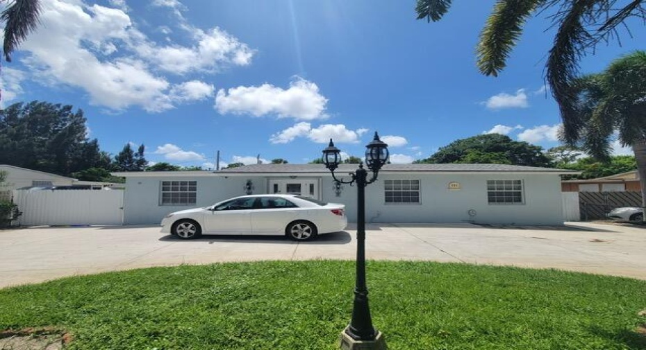 771 Burch Drive, West Palm Beach, Florida 33415, 5 Bedrooms Bedrooms, ,4 BathroomsBathrooms,Single Family,For Sale,Burch,RX-11007492