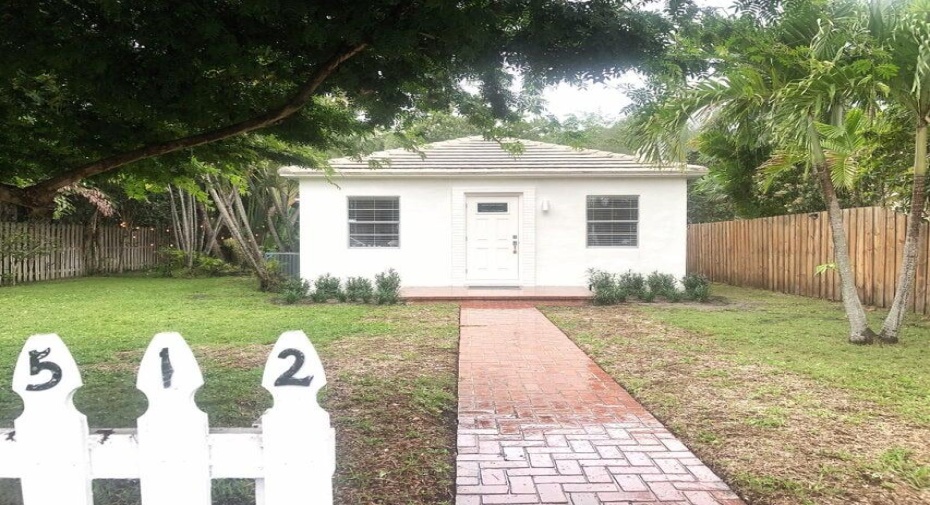 512 N L Street, Lake Worth Beach, Florida 33460, 2 Bedrooms Bedrooms, ,2 BathroomsBathrooms,Residential Lease,For Rent,L,RX-11007563