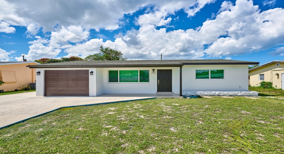 215 SW 8th Avenue, Boynton Beach, Florida 33435, 3 Bedrooms Bedrooms, ,2 BathroomsBathrooms,Single Family,For Sale,8th,RX-10999544