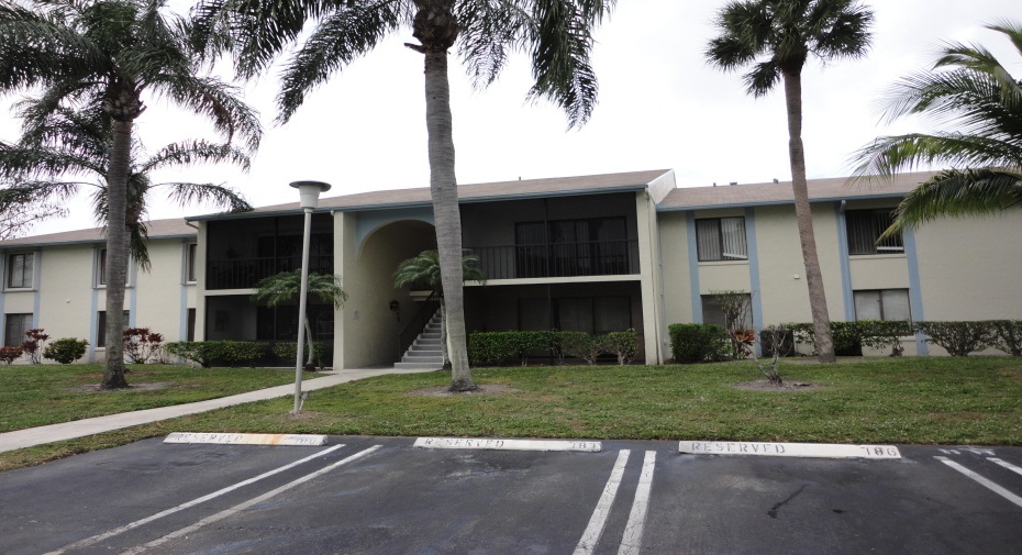 1114 Green Pine Boulevard Unit D2, West Palm Beach, Florida 33409, 2 Bedrooms Bedrooms, ,2 BathroomsBathrooms,Condominium,For Sale,Green Pine,2,RX-10953673