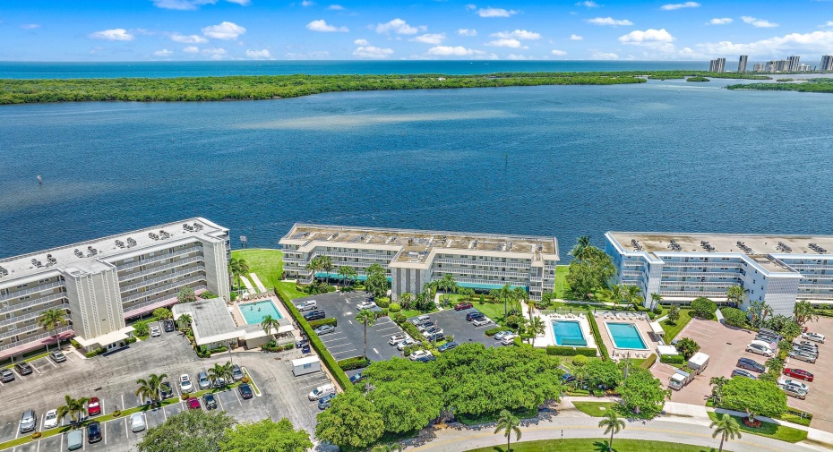 52 Yacht Club Drive Unit 207, North Palm Beach, Florida 33408, 2 Bedrooms Bedrooms, ,2 BathroomsBathrooms,Condominium,For Sale,Yacht Club,2,RX-11004708