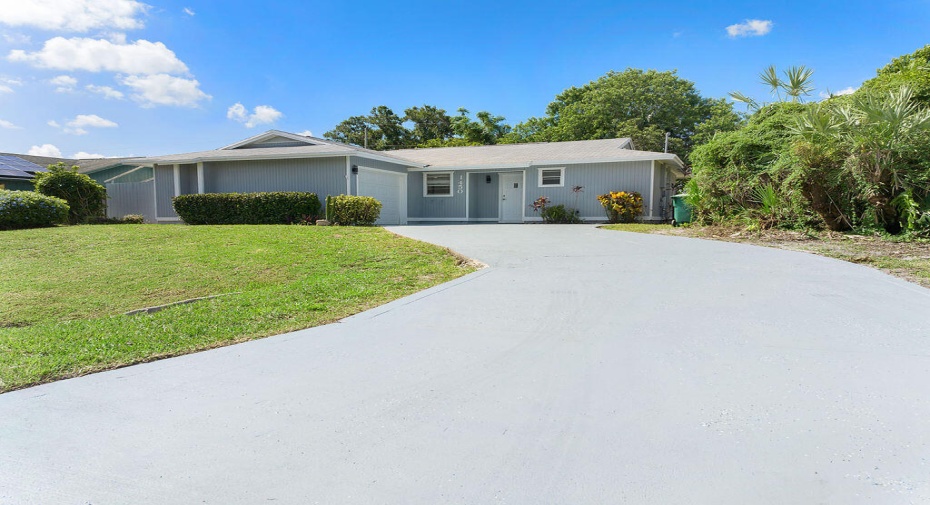 1450 SW Cellini Avenue, Port Saint Lucie, Florida 34953, 2 Bedrooms Bedrooms, ,2 BathroomsBathrooms,Single Family,For Sale,Cellini,1,RX-11007839