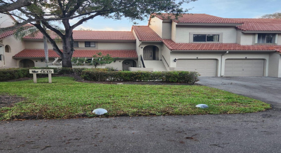 5640 Coach House Circle Unit C, Boca Raton, Florida 33486, 2 Bedrooms Bedrooms, ,1 BathroomBathrooms,Residential Lease,For Rent,Coach House,1,RX-11007937