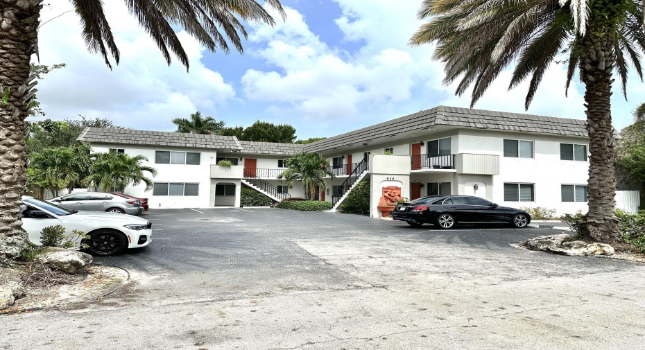 639 NE 10th Avenue Unit 204, Fort Lauderdale, Florida 33304, 1 Bedroom Bedrooms, ,1 BathroomBathrooms,Condominium,For Sale,10th,2,RX-11007949