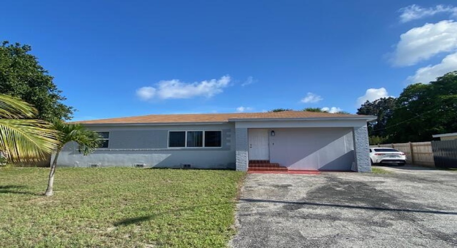 35 W 11th Street, Riviera Beach, Florida 33404, 3 Bedrooms Bedrooms, ,2 BathroomsBathrooms,Residential Lease,For Rent,11th,RX-11008046