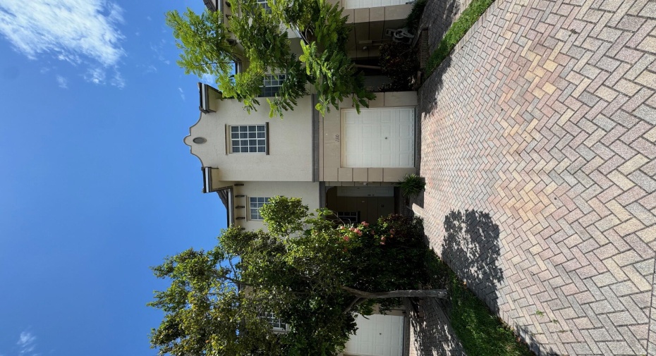 1310 Lucaya Drive, Riviera Beach, Florida 33404, 3 Bedrooms Bedrooms, ,2 BathroomsBathrooms,Residential Lease,For Rent,Lucaya,1,RX-11001352
