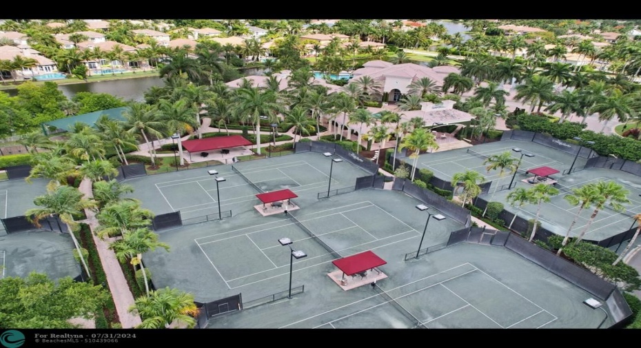 7 Lighted Clay Tennis Courts