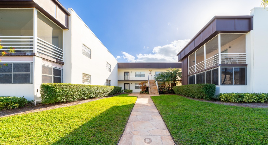 687 Normandy O, Delray Beach, Florida 33484, 1 Bedroom Bedrooms, ,1 BathroomBathrooms,Condominium,For Sale,Normandy O,1,RX-10957776