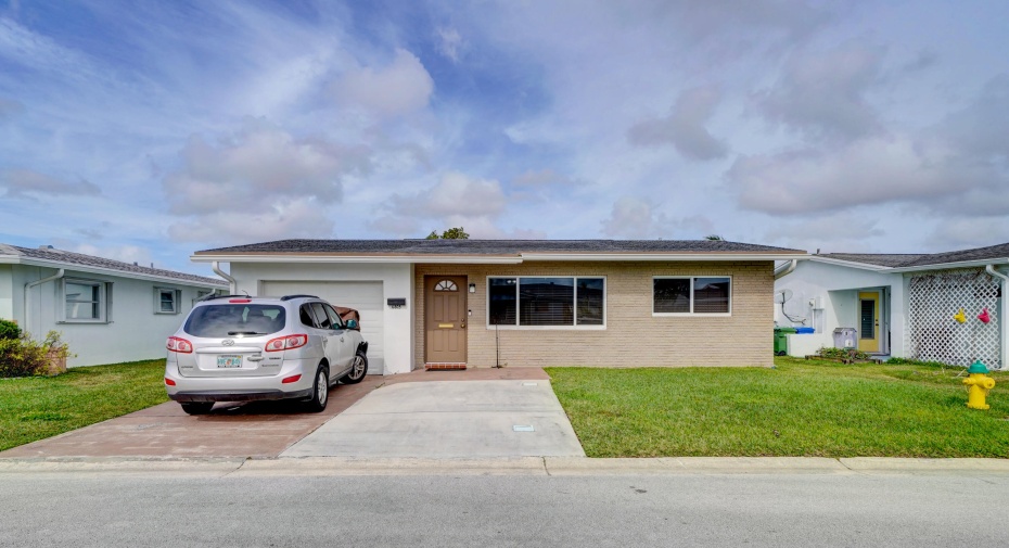 6805 NW 14th Place, Margate, Florida 33063, 2 Bedrooms Bedrooms, ,2 BathroomsBathrooms,Single Family,For Sale,14th,RX-10963305