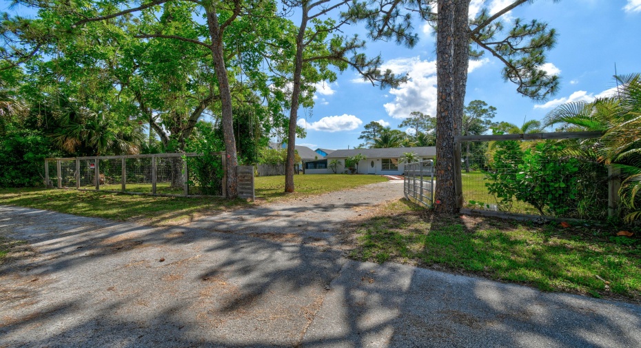 5204 3rd Road, Lake Worth, Florida 33467, 3 Bedrooms Bedrooms, ,2 BathroomsBathrooms,Single Family,For Sale,3rd,RX-10993555