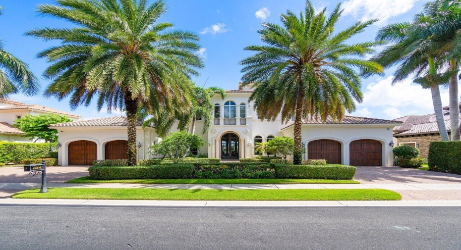 634 Hermitage Circle, Palm Beach Gardens, Florida 33410, 6 Bedrooms Bedrooms, ,6 BathroomsBathrooms,Single Family,For Sale,Hermitage,RX-11002381