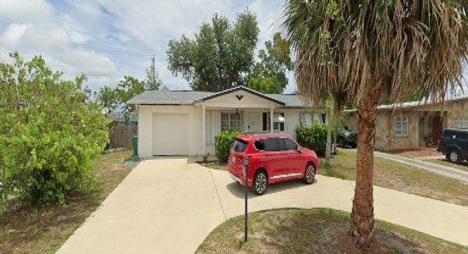 303 Holly Avenue, Port Saint Lucie, Florida 34952, 2 Bedrooms Bedrooms, ,2 BathroomsBathrooms,Single Family,For Sale,Holly,RX-11008371