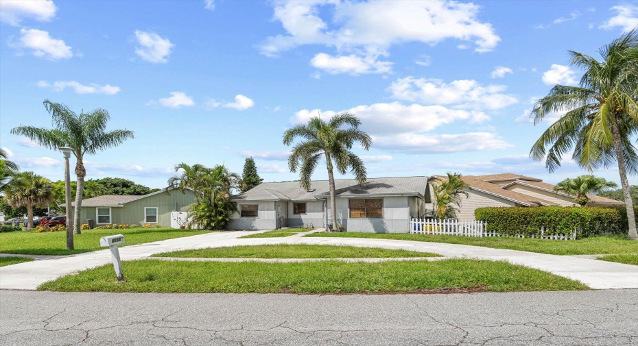 4768 Brook Drive, West Palm Beach, Florida 33417, 3 Bedrooms Bedrooms, ,2 BathroomsBathrooms,Single Family,For Sale,Brook,RX-11008530